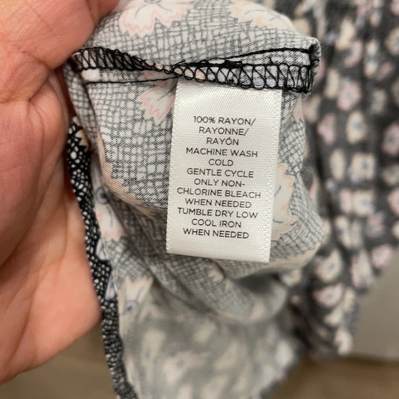 Loft button down top - Picture 4 of 6